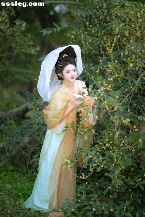 [YITUYU艺图语]2025.11.22 几度秋意浓最是桂花香 熊猫牙[12P141M]