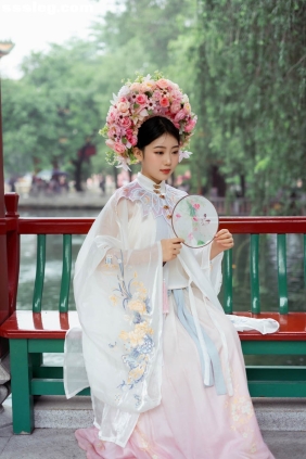 [YITUYU艺图语]2025.08.23 今生簪花今世漂亮 祁鱼[17P223M]