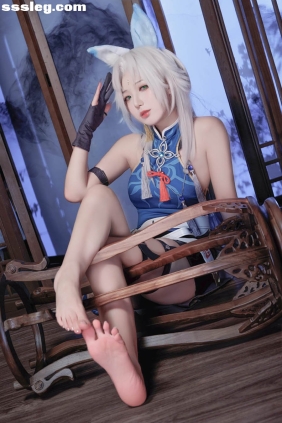 封疆疆v 飞云美足[36P75M]