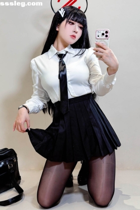 半半子 蔚蓝档案 调月莉音 制服x竞泳[64P+5V634M]