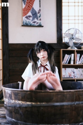 [YITUYU艺图语]2026.03.17 大木盆里的小姑娘 琴玖久[38P1.79G]