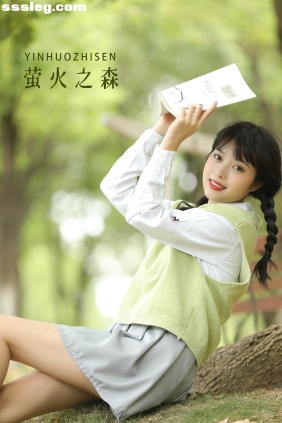[YITUYU艺图语]2022.10.07 萤火之森 小薇人儿[33P326M]