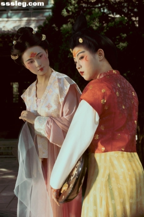 [YITUYU艺图语]2025.10.23 秋日闲情 梦梦&山南[54P553M]