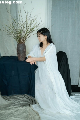 [YITUYU艺图语]2025.08.29 雪柳[10P18M]