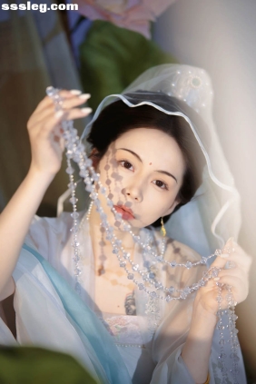 [YITUYU艺图语]2025.12.23 宋仕女 白月光[10P55M]