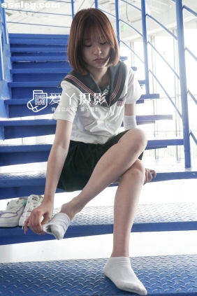 爱丫摄影 游戏厅青春洋溢JK少女[93P+3V2.78G]
