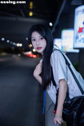[YITUYU艺图语]2025.07.20 夜晚清冷感 湉懒懒[14P44M]