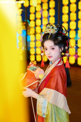 [YITUYU艺图语]2026.01.29 小神仙游园逛灯会[24P307M]