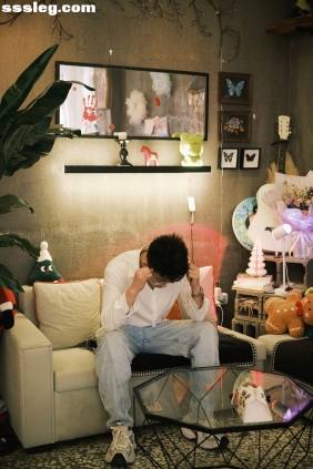 [YITUYU艺图语]2026.03.29 咖啡馆午后 龙筱[25P433M]