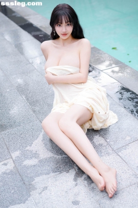朱可儿 三亚泳池白袍[91P836M]