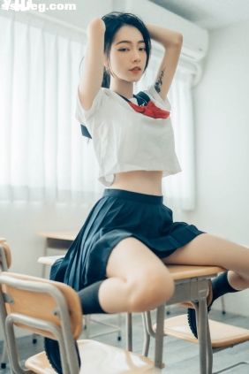 [JVID] 飄飄 校花制服写真[150P106M]