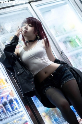 纸悦Etsu_ko 在超市后门吸烟的二人 田山小姐[23P377M]